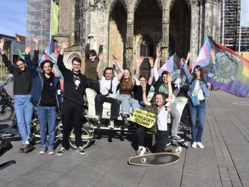 Die Ulmer Ortsgruppe von Fridays For Future bei einer Demonstration.