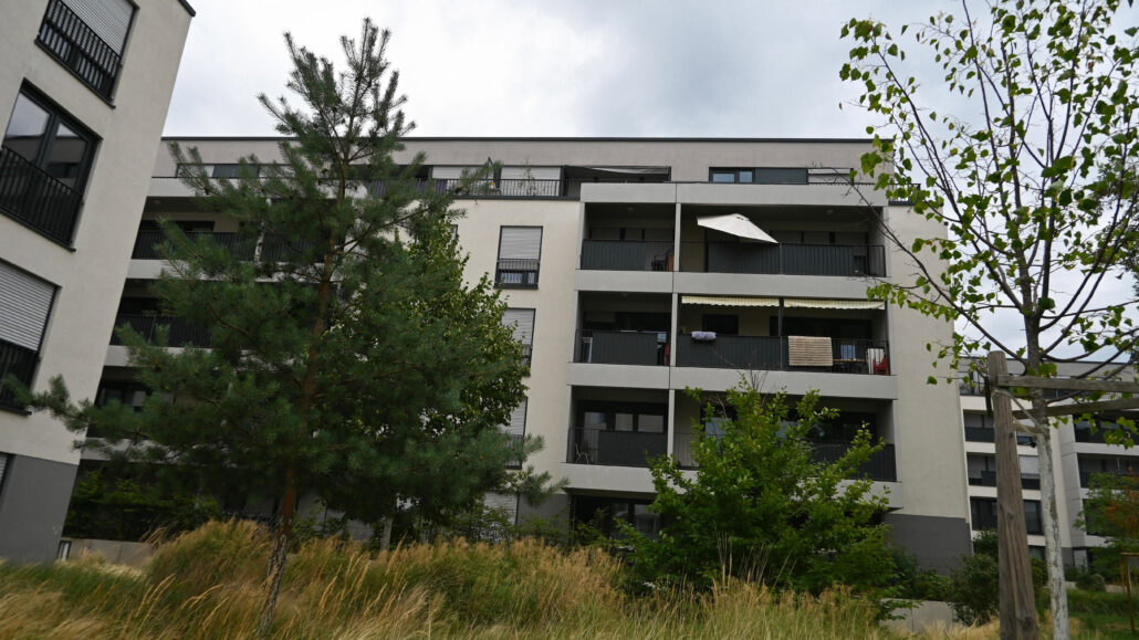 Lincolnsiedlung_Beitragsbild Zwischen den Quartieren der Lincoln-Siedlung gibt es genügend Platz für Grünflächen und Bäume.